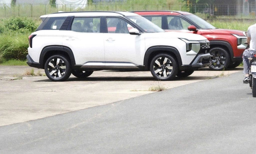 Mitsubishi Destinator